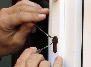 Jamaica Community Locksmith Jamaica, NY 718-663-2709
